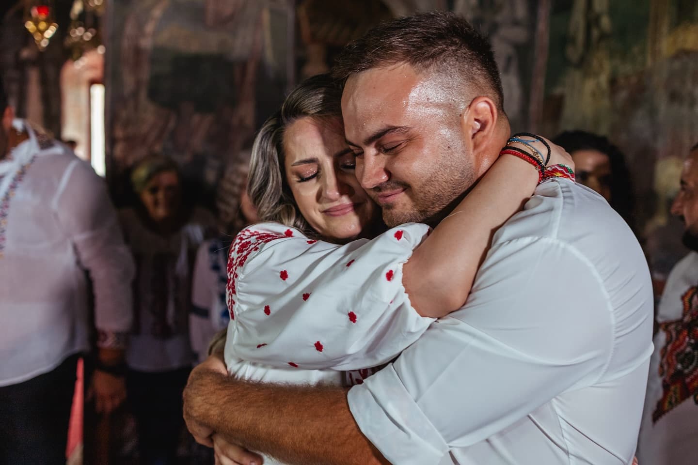 Detalii și emoție la botez - Pictoria Team
