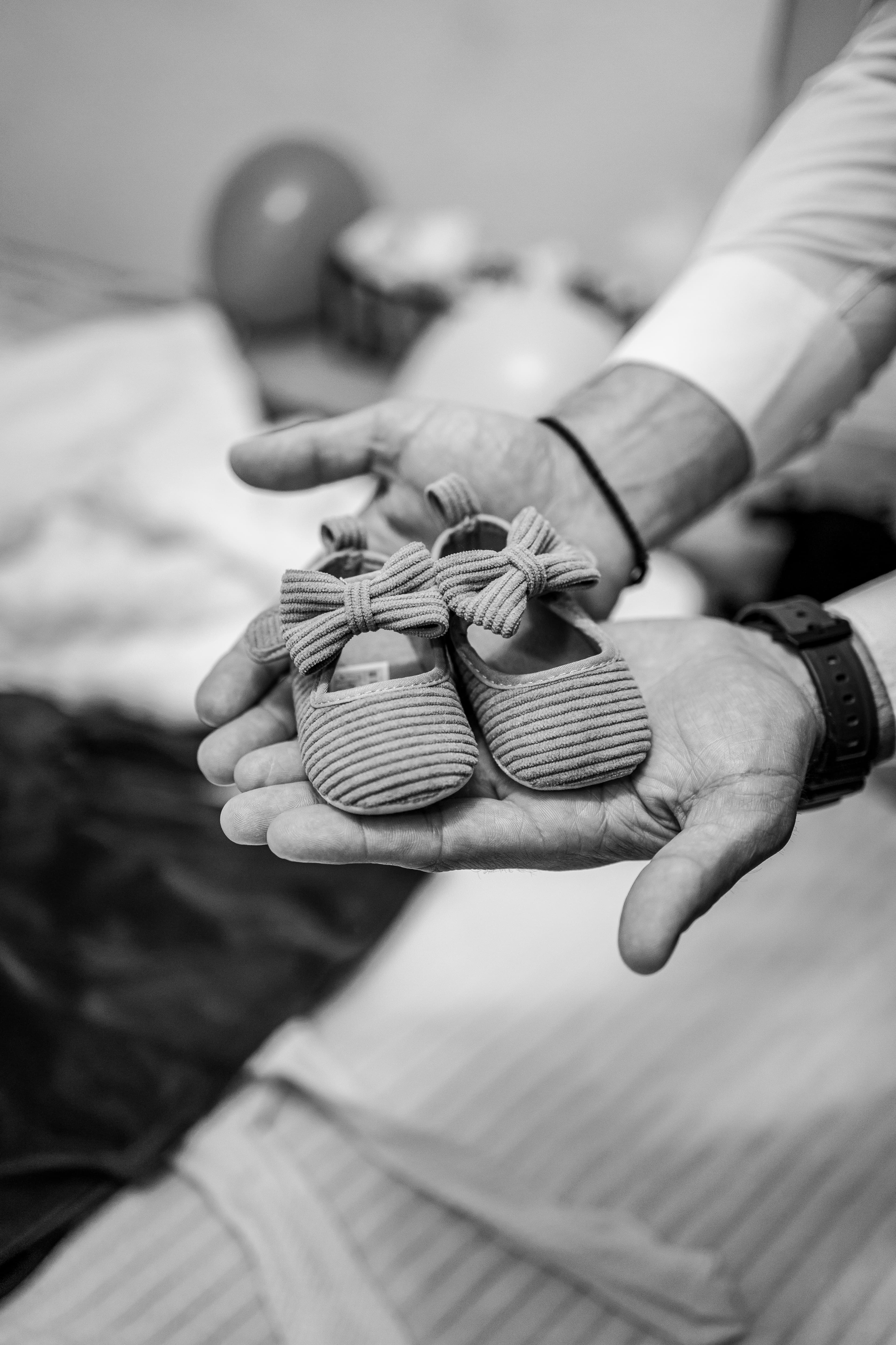 Fotograf botez - Pictoria Team - pregătiri bebeluș