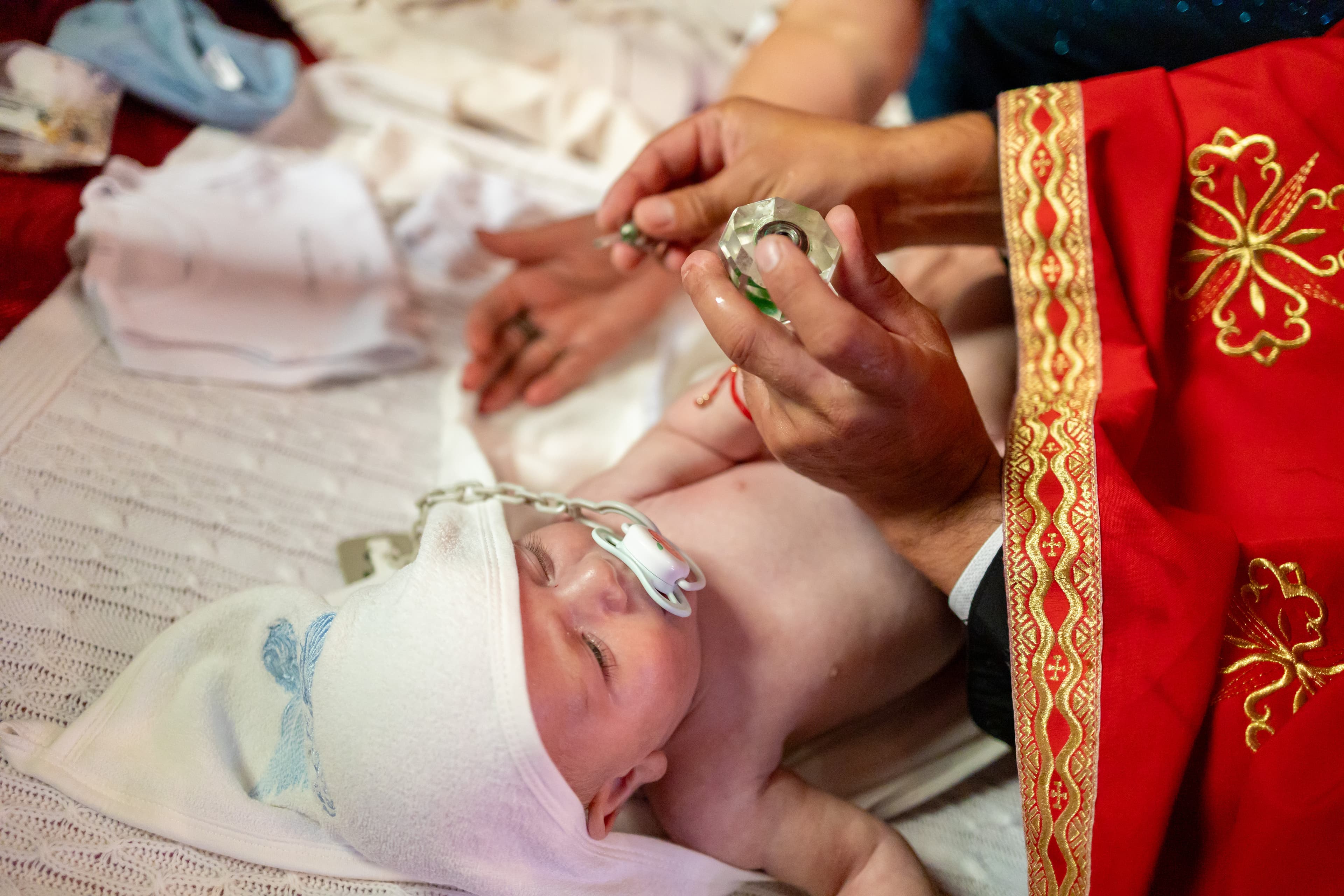 Fotograf botez - Pictoria Team - Raul moment de botez